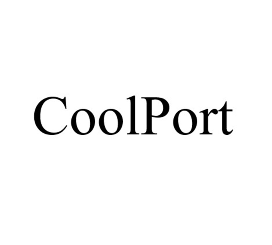Словесное обозначение CoolPort выполнено латиницей стандартным шрифтом черного цвета в котором буквы С и Р выполнены заглавными остальные строчными (читается как Кулпóрт )